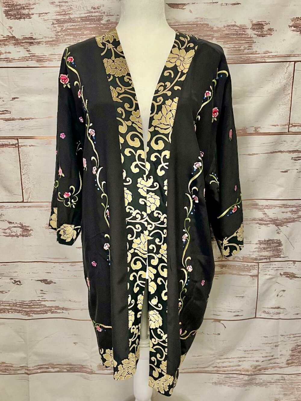 Vintage Yi Lin Silk Embroidered Kimono Caftan